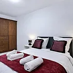 Paris & - 5 Mins From Train Station - Harmony Apartment
